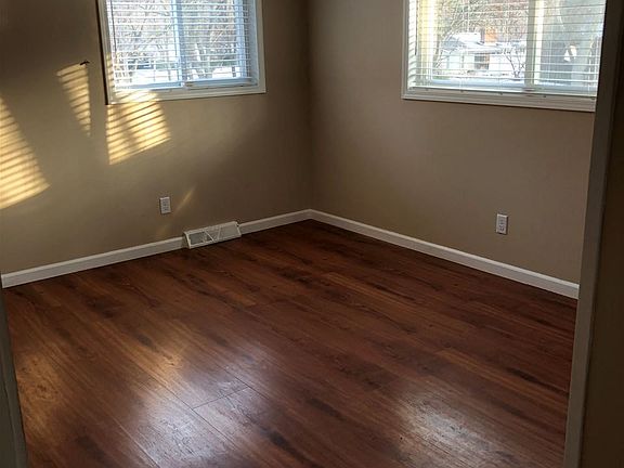 4th image of 5413 Gardenbrook Dr