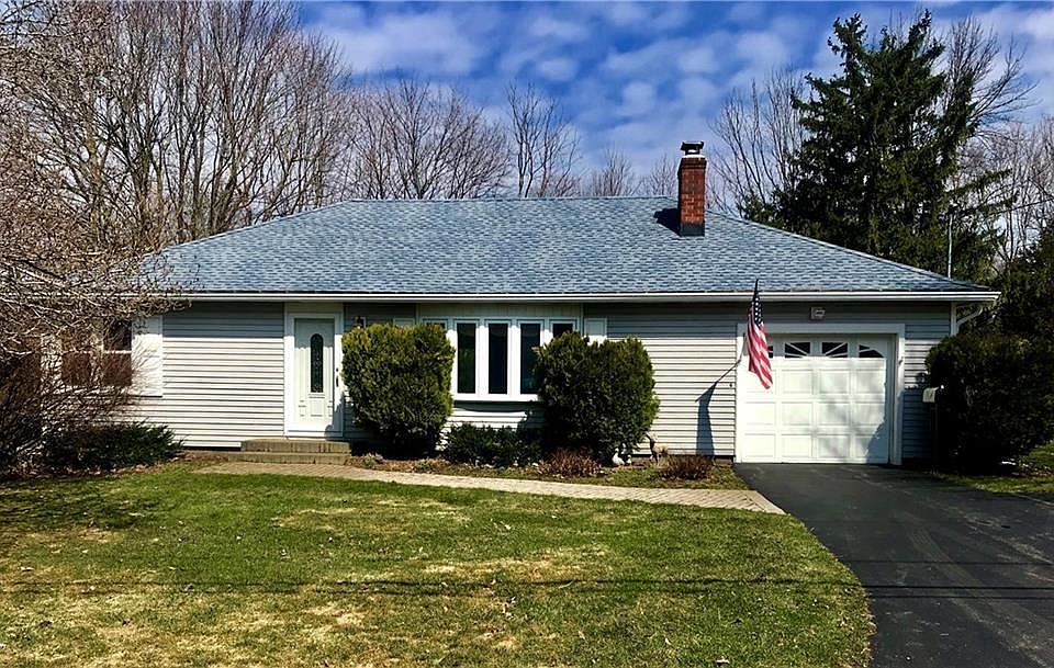 1st image of 5 Spruce Ct