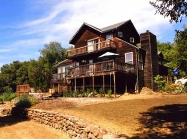 18135 Bourbon St, Jackson, CA 95642
