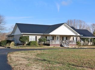 27 Jason Hogue Rd, Scottsville, KY 42164