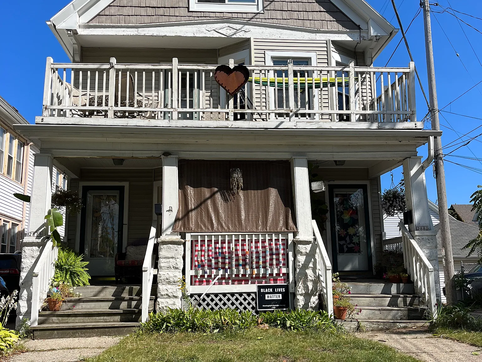 2 bed, 1200 sqft, $1,500 — Photo 1