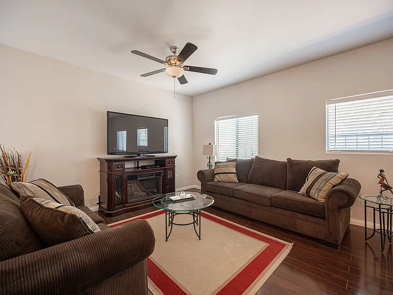 7701 W Robindale Rd #274 — Photo 5