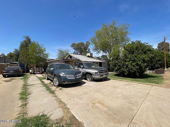 2nd image of 7128 N 32ND Avenue