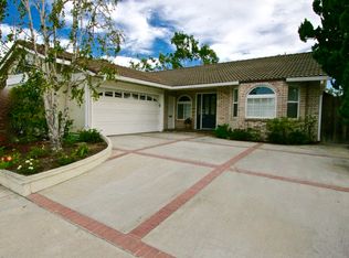 6632 Jardines Dr, Huntington Beach, CA 92647
