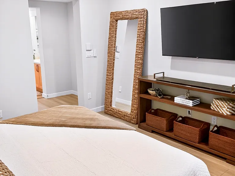 5470 La Jolla Blvd #H102 — Photo 17