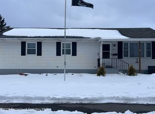 925 Lackawanna Ave, Mayfield, PA 18433