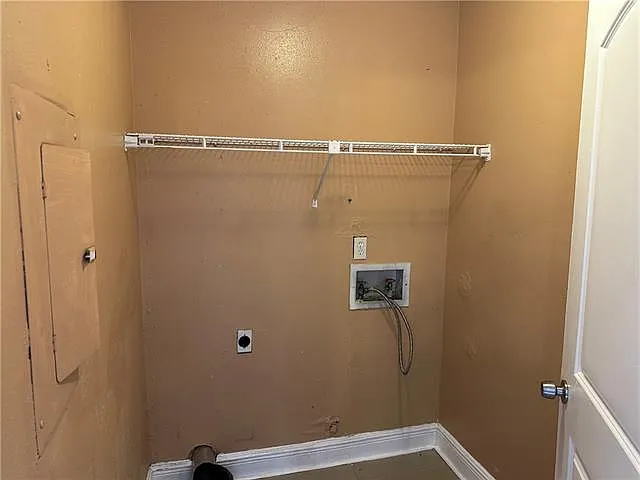 63 Carriage Ln #B — Photo 5