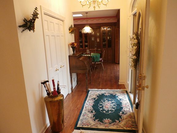 5th image of 2238 Juniper Ct