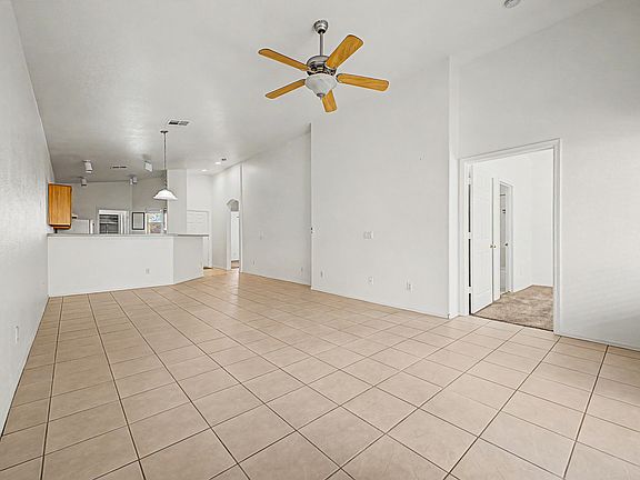 5th image of 32 N Eaton Pl