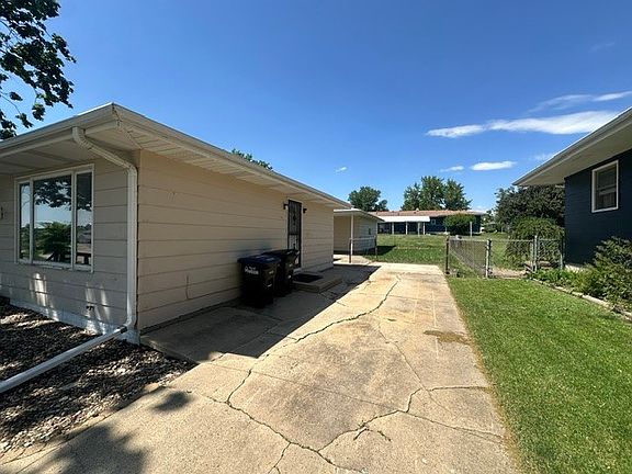 2nd image of 1640 Daleview Dr