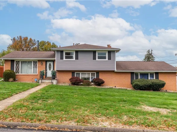 1227 33rd St NE, Canton, OH 44714