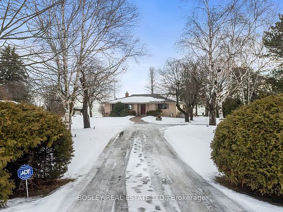 5th image of 373 Victoria Beach Rd