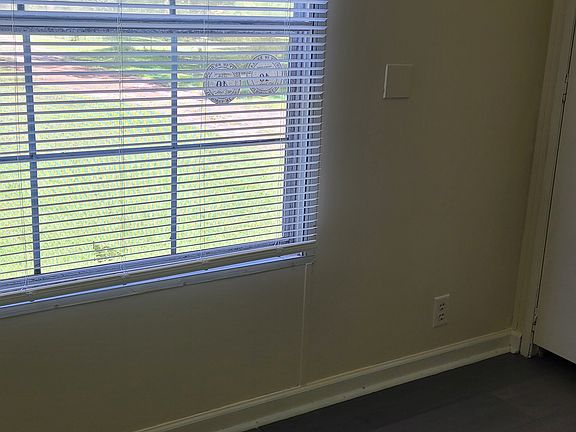 5th image of 1128 Congaree Church Rd