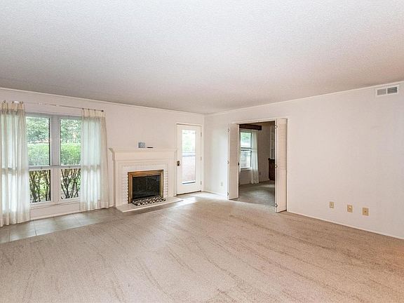 5th image of 2036 Trailcrest Ln APT 1