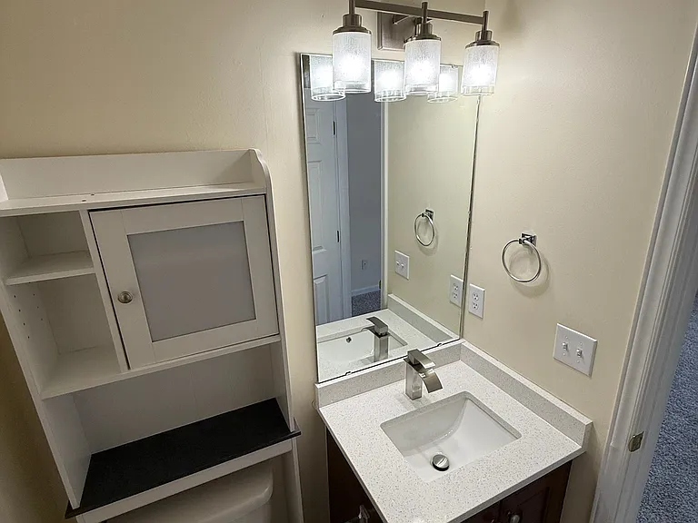 33 Cheltenham Dr — Photo 14