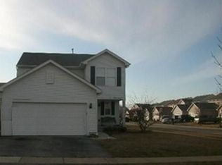 2206 N Arapahoe Trl, Round Lake Heights, IL 60073