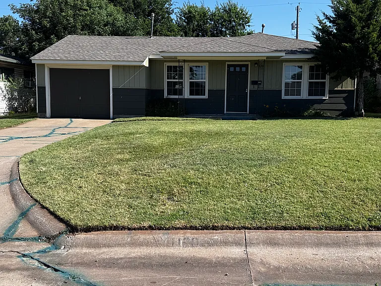 1120 E 5th Ave — Photo 10