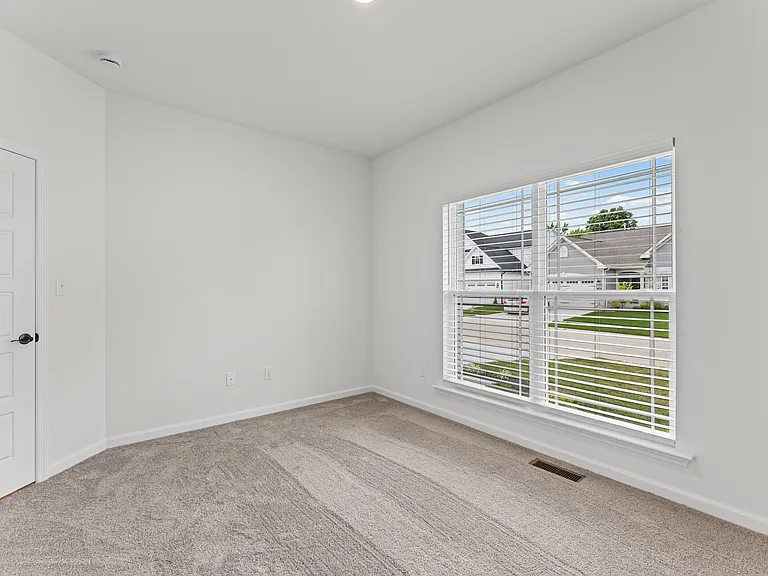 538 Ryehill Dr — Photo 9