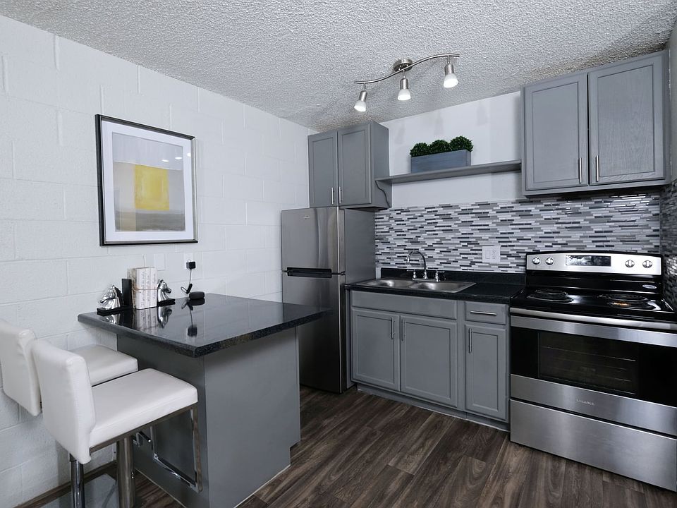 Avenue 965 - Kitchen