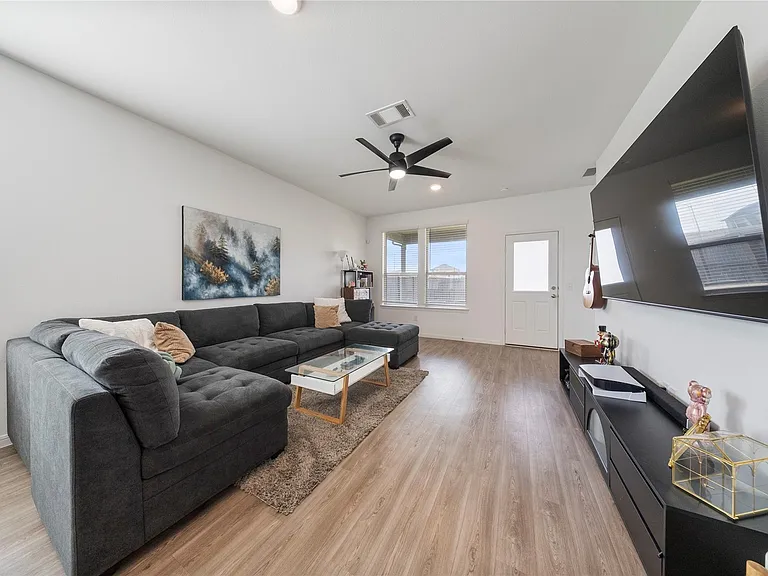 21126 Coral Blossom Ln — Photo 13