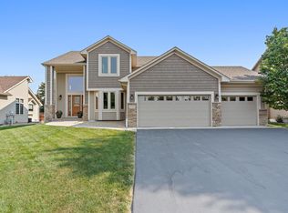 8162 Shenandoah Ln N, Maple Grove, MN 55311