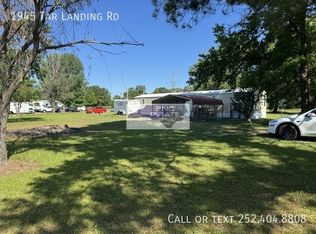 1945 Tar Landing Rd, Williamston, NC 27892