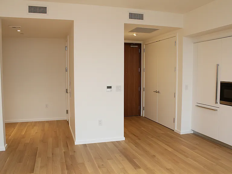 1075 NW Northrup St #408 — Photo 10