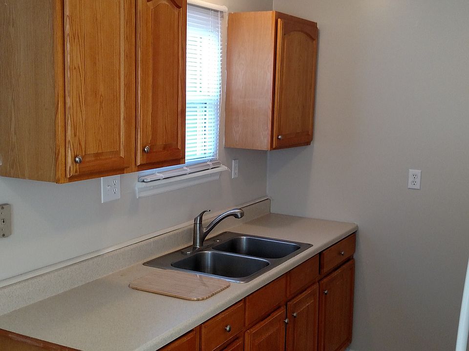 1st image of 1269 Dale Dr #B