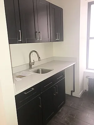 Rented by Crosstown Apartments NYC | media 23