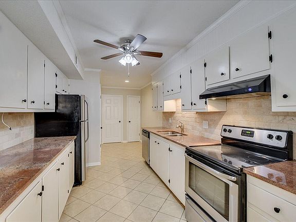 2nd image of 1596 Goshen Road #D