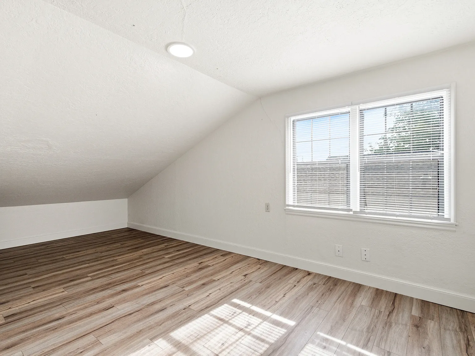 3 bed, 1148 sqft, $1,550 — Photo 4