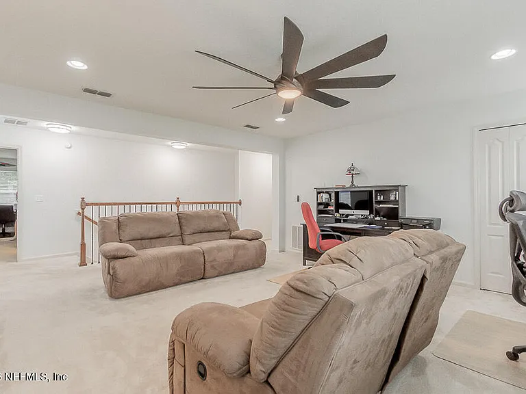 16284 Hunters Hollow Trl — Photo 27