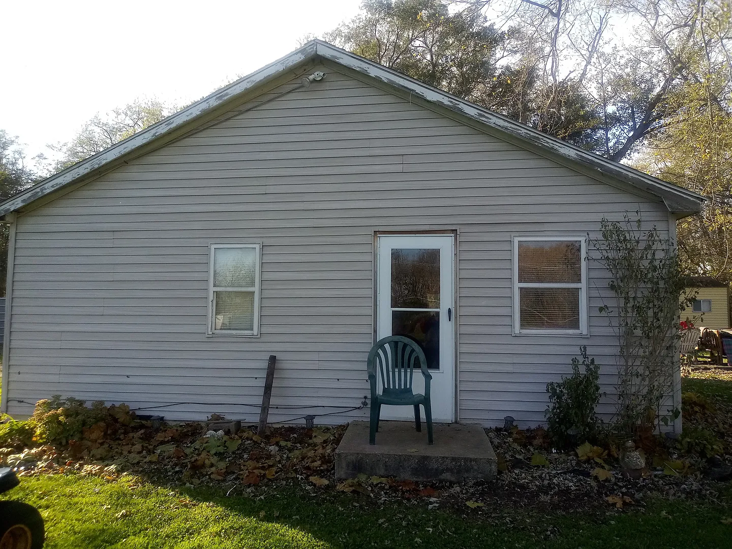 15728 Paxton Ave photo 1