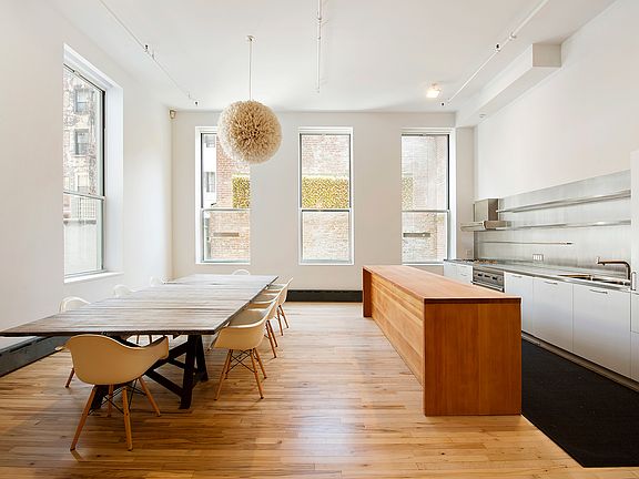 2nd image of 61 Crosby St APT 2