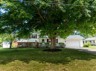 1315 Pond Haven Ct, Painesville, OH 44077