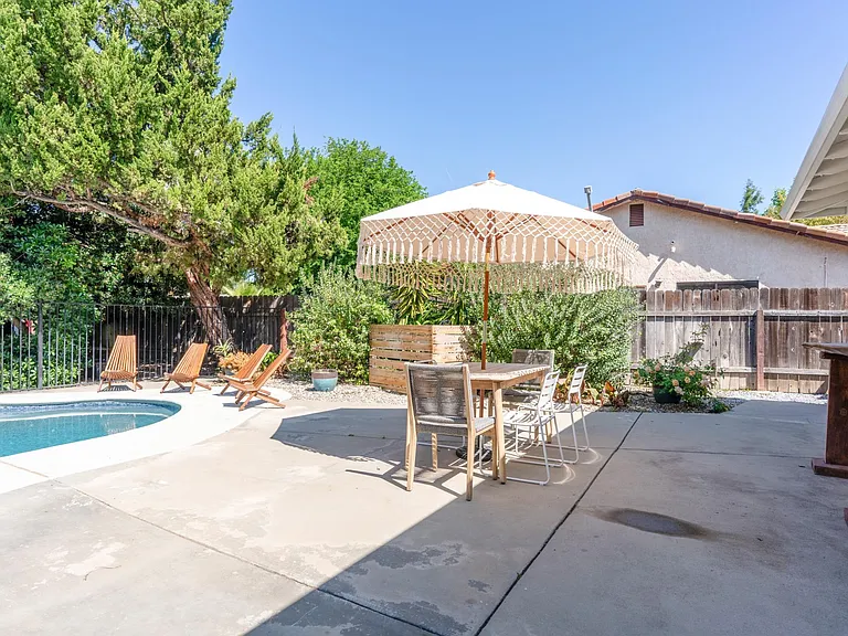 3530 Riverview Dr — Photo 7