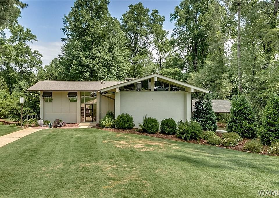 1st image of 1310 Indian Hills Cir