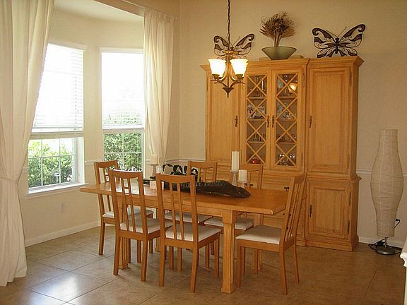 3rd image of 2319 Cantabria Ln
