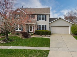3114 Providence Dr, Bloomington, IL