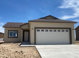 3560 Bobtail Ln, Pueblo, CO 81005