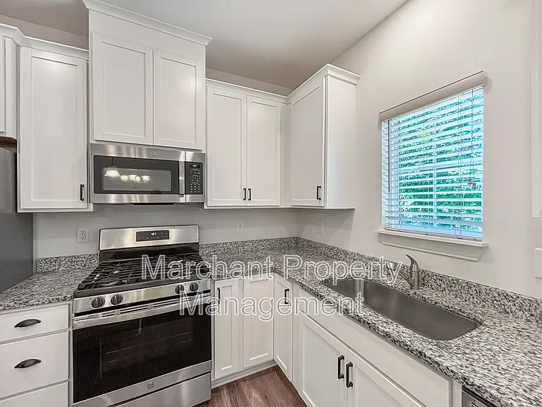 21 Jaycee Ct — Photo 7