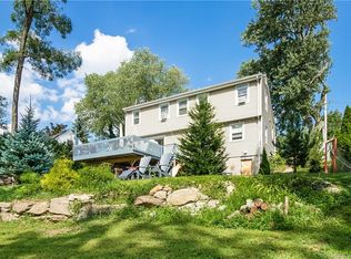 151 Burroughs Rd, Fairfield, CT 06824