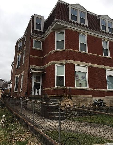 1st image of 422 6th Ave #1
