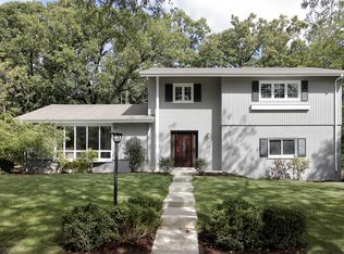 104 Larkdale East Rd, Deerfield, IL 60015