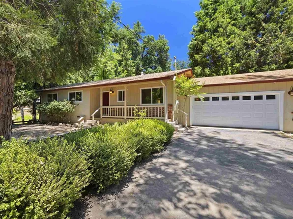 21625 Crestview Dr, Sonora, CA 95370
