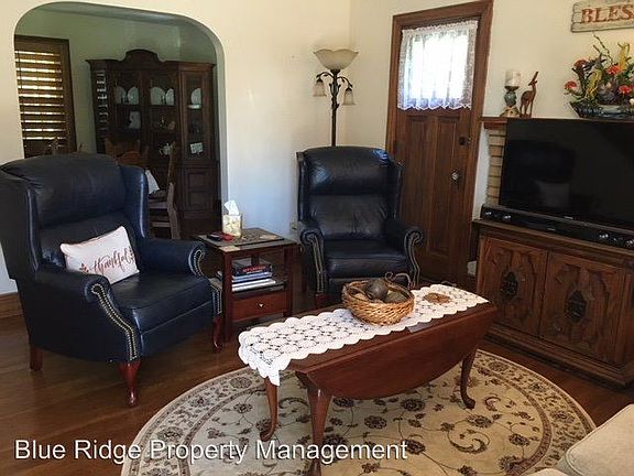 2nd image of 2140 Memorial Ct