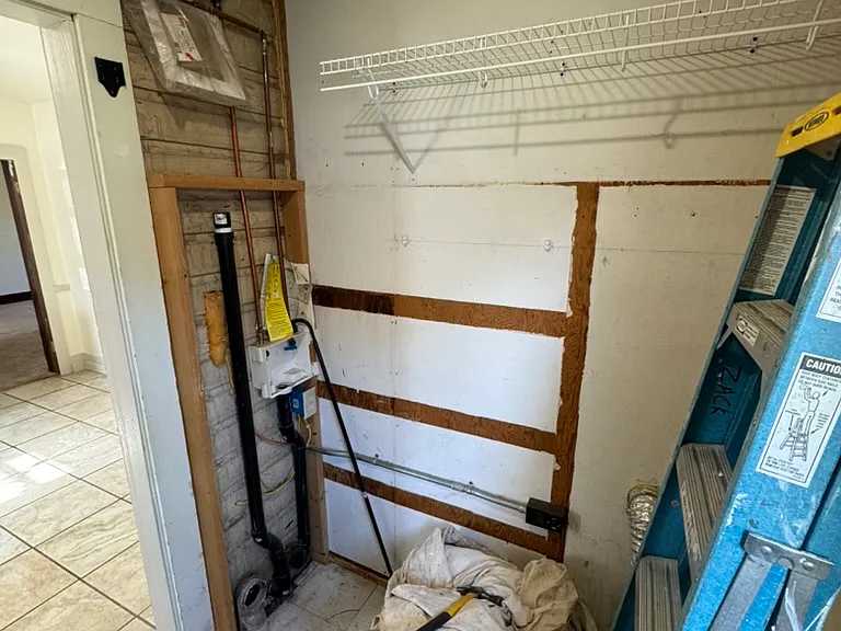 Back porch/laundry room