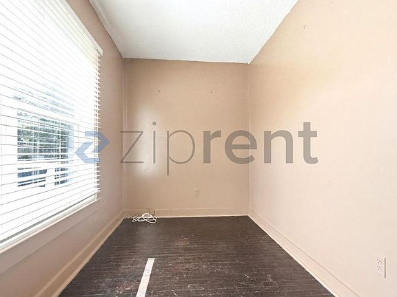 3rd image of 1301 N 6th Ave