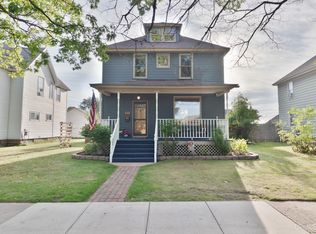 911 Oak St, Negaunee, MI 49866