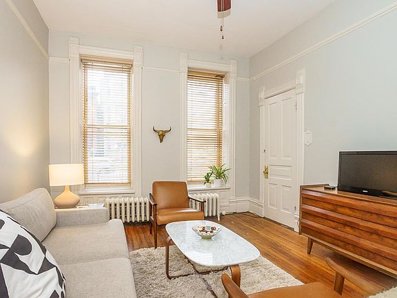 2nd image of 2033 W Potomac Ave #1